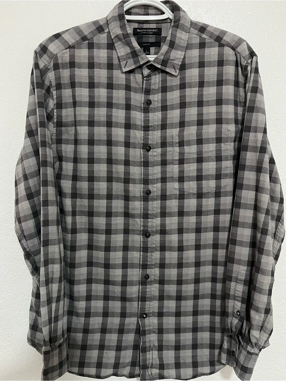 Banana Republic  Luxe Flannel Men's Gray and Black Plaid Long Sleeve Shirt